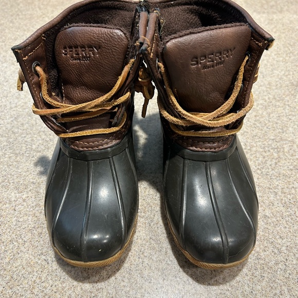 Sperry Little Boy’s Brown and Black Duck Boots - Picture 1 of 5